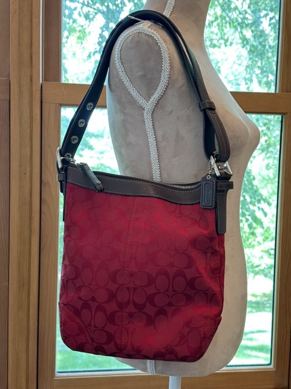 Coach Signature Jacquard Zip Top Shoulder Hobo Bag Red Brown F12362 - Picture 2 of 9